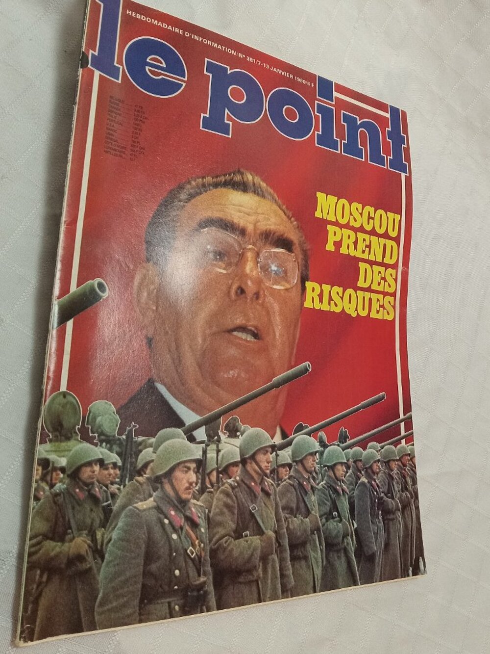 Vintage Le Point magazine, in French